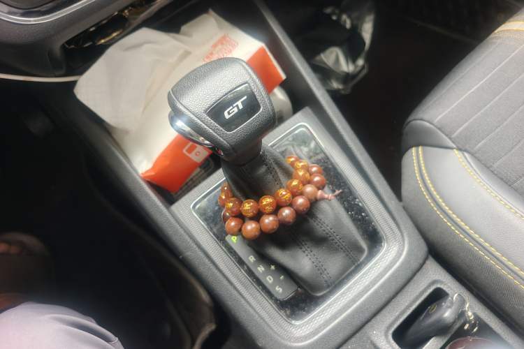 Used Skoda Kamiq 2020 Facelifted GT TSI 230 DSG Flagship Edition China VI Standard Gear Lever