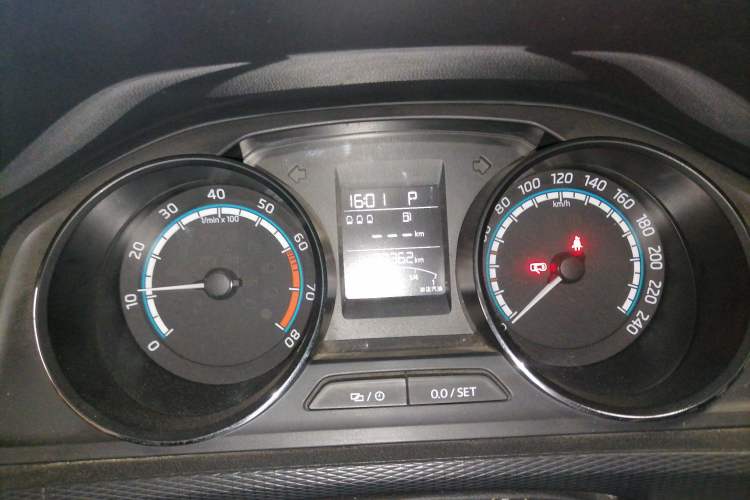 Used Skoda Kamiq 2020 Facelifted GT TSI 230 DSG Flagship Edition China VI Standard Instrument Cluster