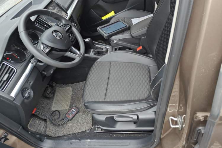 Used Skoda Kamiq 2020 1.5L Automatic Comfort Edition Left Front Seat