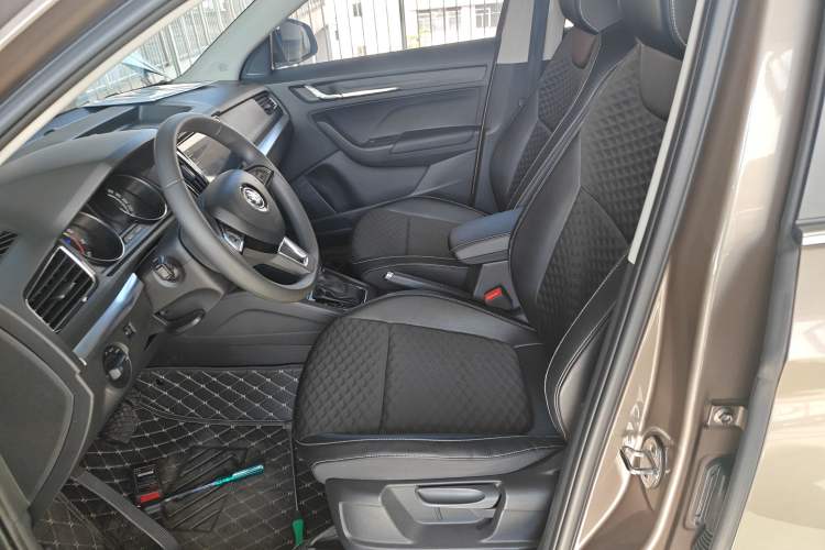 Used Skoda Kamiq 2020 1.5L Automatic Comfort Edition Left Front Seat