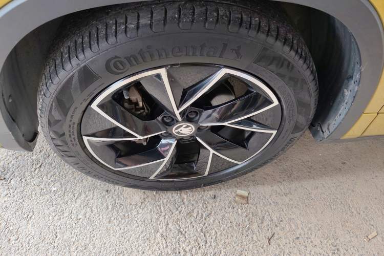 Used Skoda Kamiq 2020 GT TSI 230 DSG Flagship Edition China VI standard Left Front Wheel Hub
