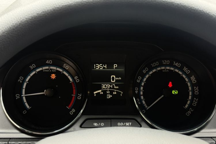 Used Skoda Kamiq 2020 GT TSI 230 DSG Flagship Edition China VI standard Odometer Close Up