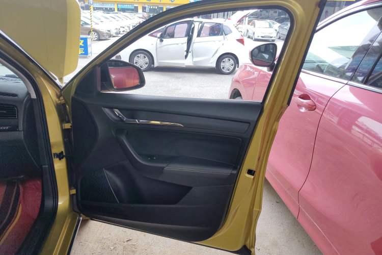 Used Skoda Kamiq 2020 GT TSI 230 DSG Flagship Edition China VI standard Right Front Door Interior