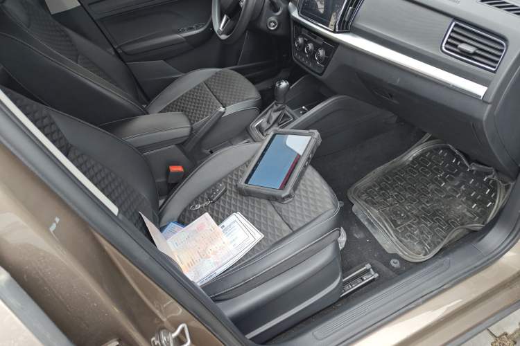 Used Skoda Kamiq 2020 1.5L Automatic Comfort Edition Right Front Seat
