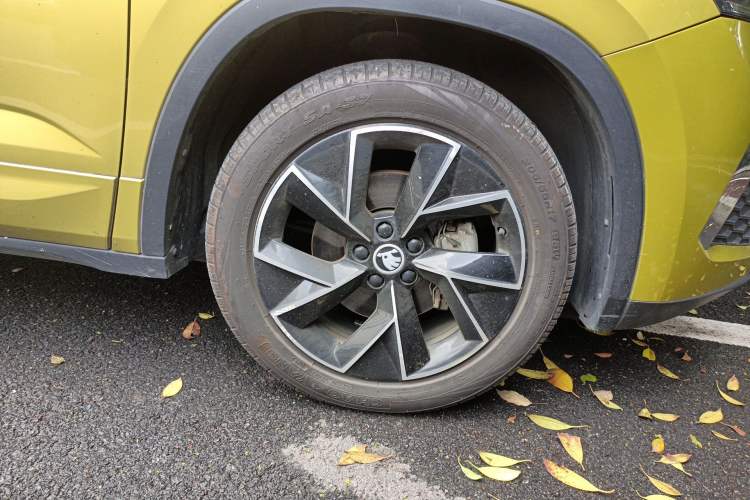 Used Skoda Kamiq 2020 GT 1.5L Automatic Flagship Model China VI Standard Right Front Wheel Hub