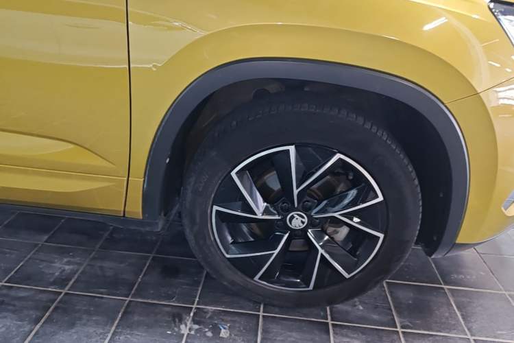 Used Skoda Kamiq 2020 GT TSI 230 DSG Flagship Edition China VI standard Right Front Wheel Hub