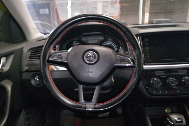 Used Skoda Kamiq 2020 Facelifted GT TSI 230 DSG Flagship Edition China VI Standard Steering Wheel