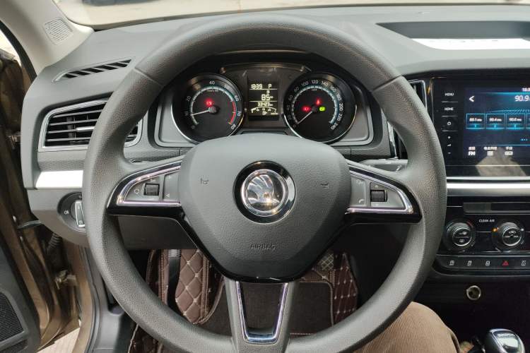 Used Skoda Kamiq 2020 1.5L Automatic Comfort Edition Steering Wheel