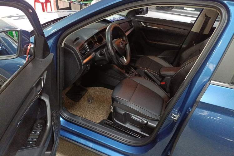 Used Skoda Kamiq 2021 1.5L Automatic Comfort Edition Driver Seat