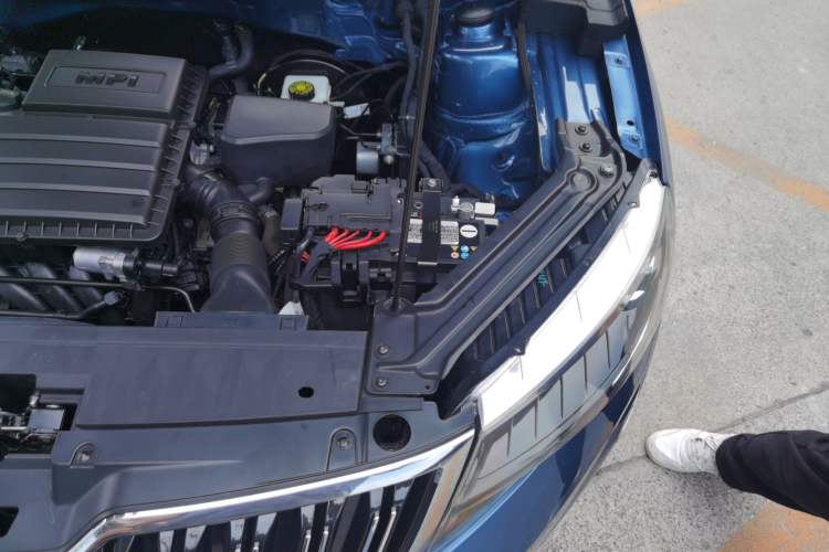 Used Skoda Kamiq 2021 1.5L Automatic Comfort Edition Engine Bay Left