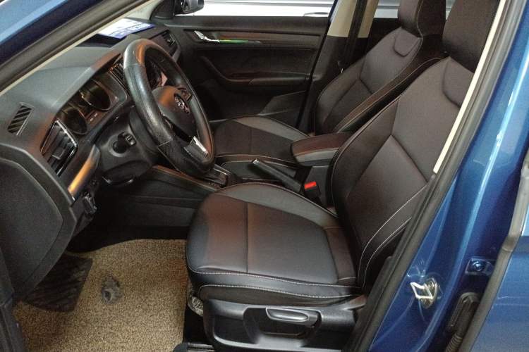 Used Skoda Kamiq 2021 1.5L Automatic Comfort Edition Left Front Seat