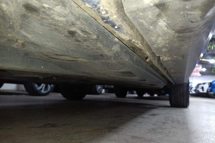 Used Skoda Kamiq 2021 1.5L Automatic Comfort Edition Left Side Sill