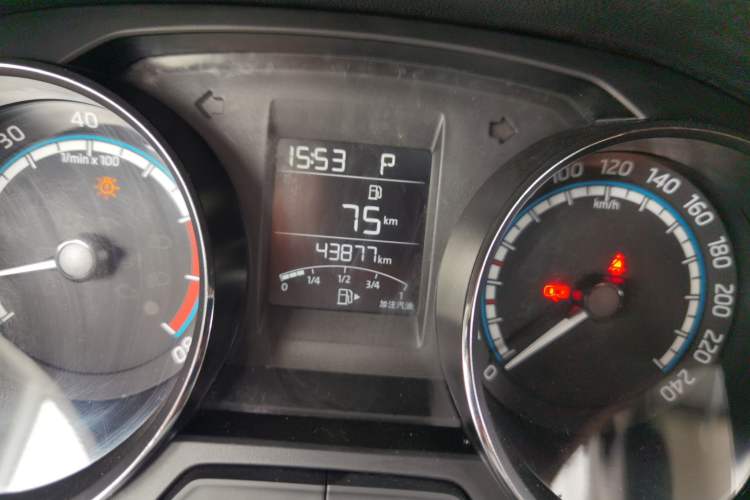 Used Skoda Kamiq 2021 1.5L Automatic Comfort Edition Odometer Close Up