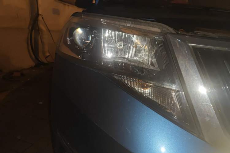 Used Skoda Kamiq 2021 1.5L Automatic Comfort Edition Right Front Headlight