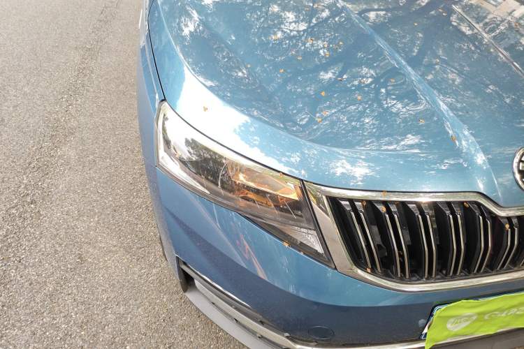 Used Skoda Kamiq 2021 1.5L Automatic Comfort Edition Right Front Headlight