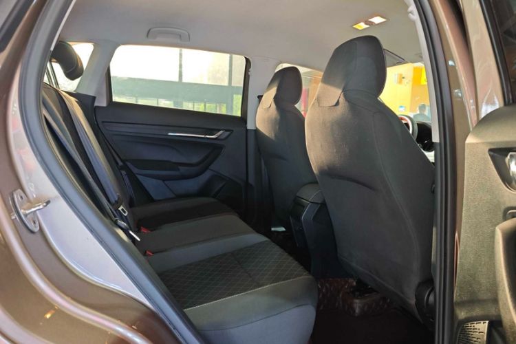 Used Skoda Kamiq 2021 1.5L Automatic Standard Edition Headliner