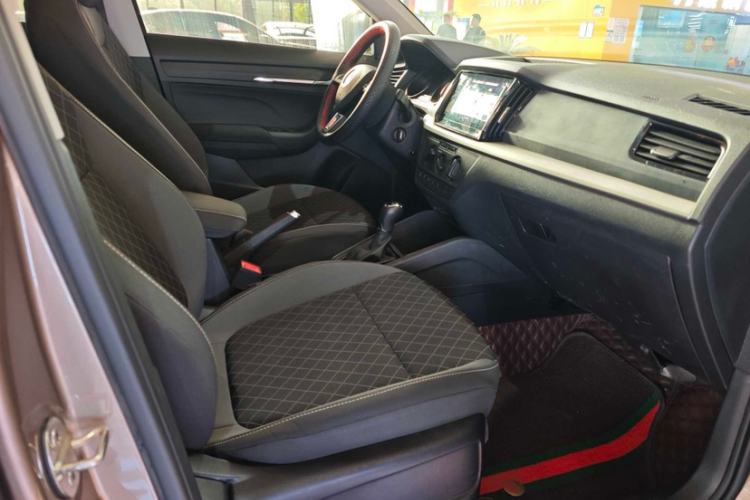 Used Skoda Kamiq 2021 1.5L Automatic Standard Edition Right Front Seat