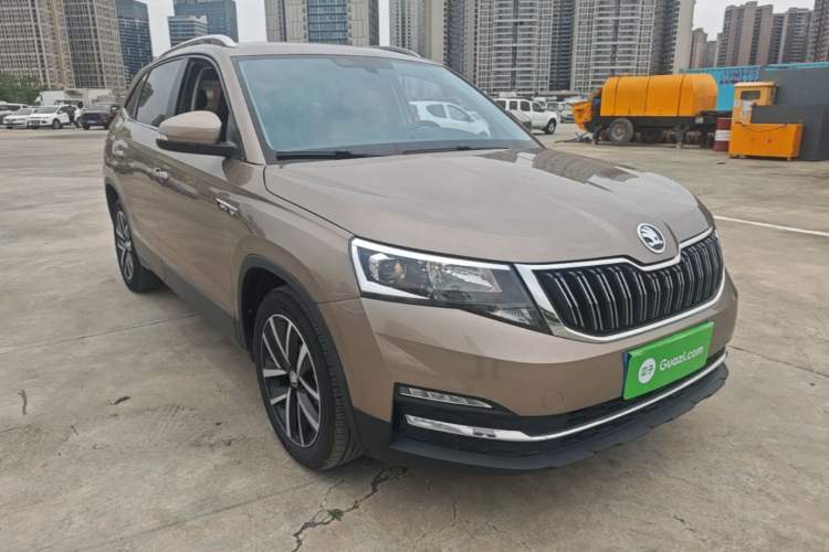 Used Skoda Kamiq 2021 1.5L Automatic Comfort Edition Front Right 45 Deg