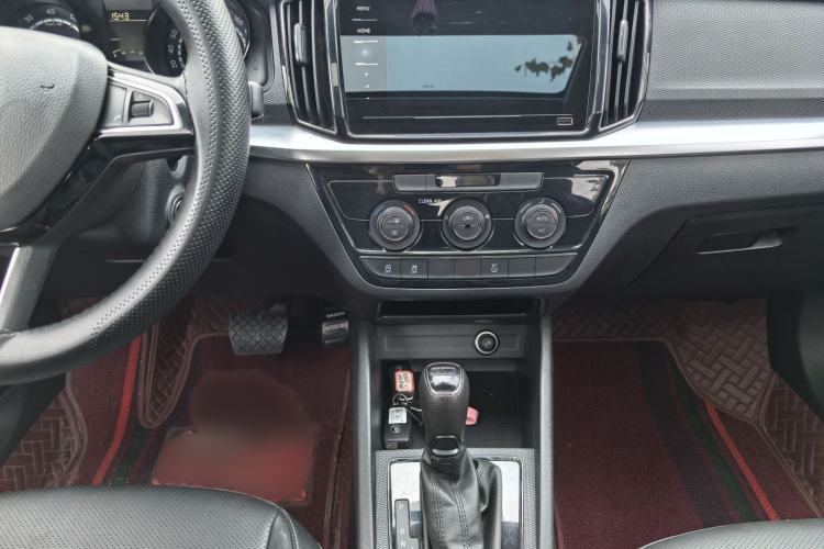 Used Skoda Kamiq 2021 1.5L Automatic Comfort Edition Audio And AC Panel