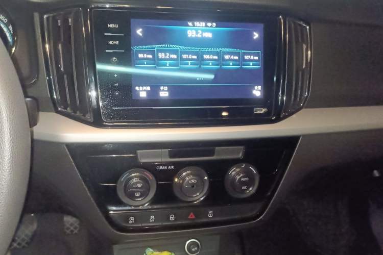Used Skoda Kamiq 2021 GT 1.5L Automatic Flagship Edition Audio And AC Panel