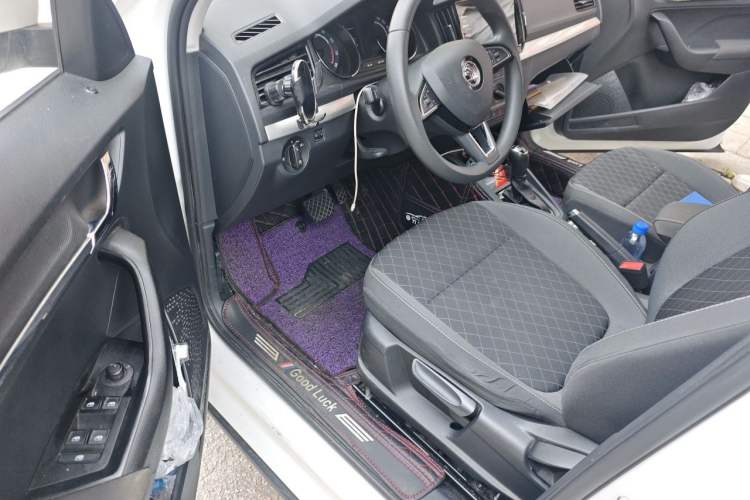 Used Skoda Kamiq 2021 1.5L Automatic Standard Edition Driver Seat