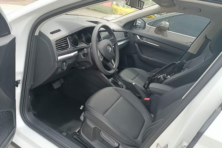 Used Skoda Kamiq 2021 1.5L Automatic Comfort Edition Driver Seat