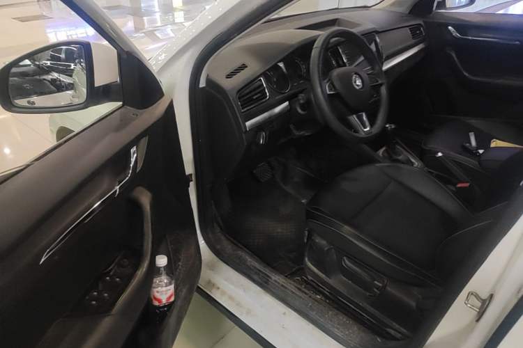 Used Skoda Kamiq 2021 1.5L Automatic Comfort Edition Driver Seat