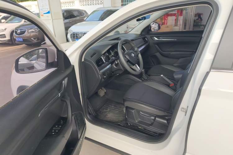 Used Skoda Kamiq 2021 1.5L Automatic Comfort Edition Driver Seat