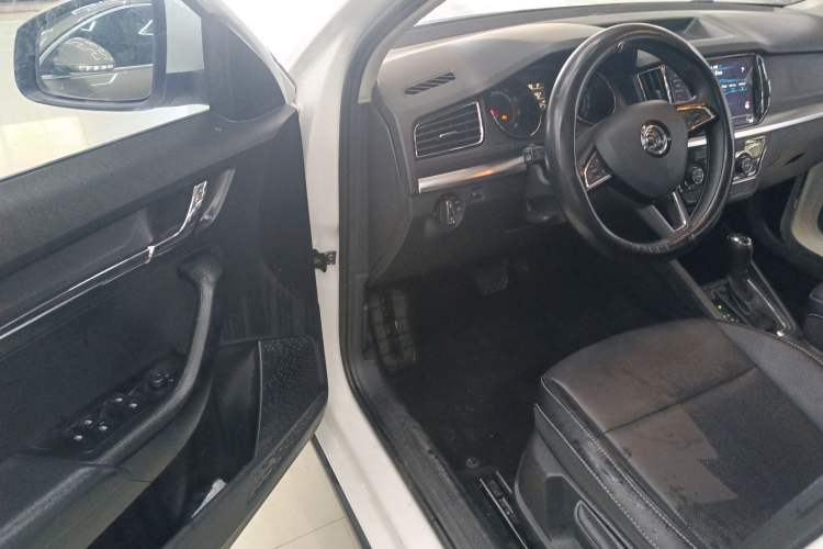 Used Skoda Kamiq 2021 1.5L Automatic Comfort Edition Driver Seat