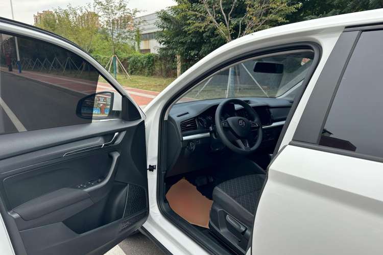 Used Skoda Kamiq 2021 1.5L Automatic Standard Edition Driver Seat