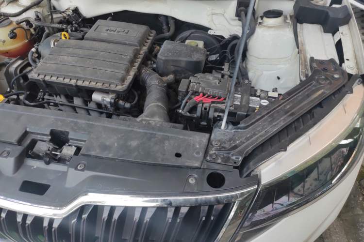 Used Skoda Kamiq 2021 1.5L Automatic Standard Edition Engine Bay Left