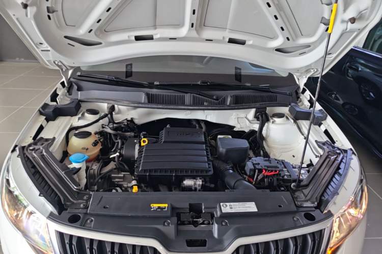 Used Skoda Kamiq 2021 1.5L Automatic Standard Edition Engine Bay