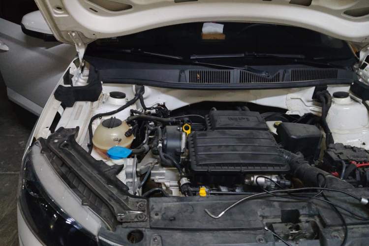 Used Skoda Kamiq 2021 1.5L Automatic Standard Edition Engine Bay Right