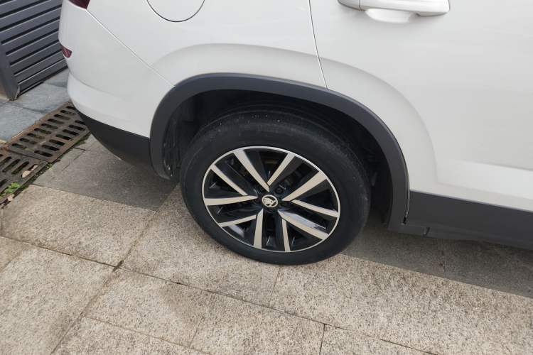 Used Skoda Kamiq 2021 1.5L Automatic Comfort Edition Exterior 8