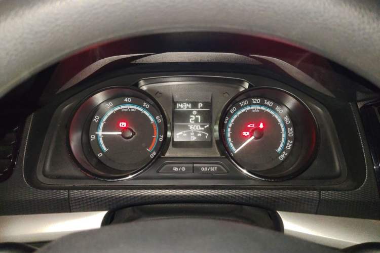 Used Skoda Kamiq 2021 1.5L Automatic Standard Edition Instrument Cluster