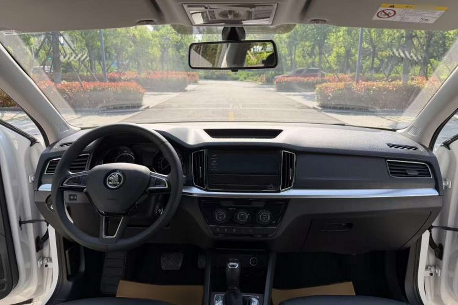 Used Skoda Kamiq 2021 1.5L Automatic Comfort Edition Interior 2