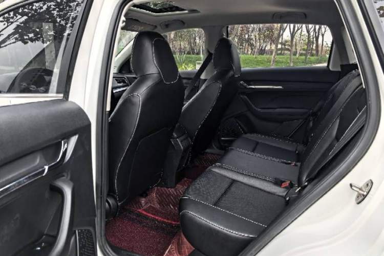 Used Skoda Kamiq 2021 1.5L Automatic Comfort Edition Interior 2