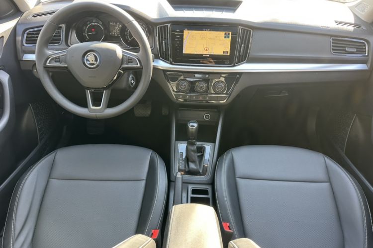 Used Skoda Kamiq 2021 1.5L Automatic Comfort Edition Interior 2