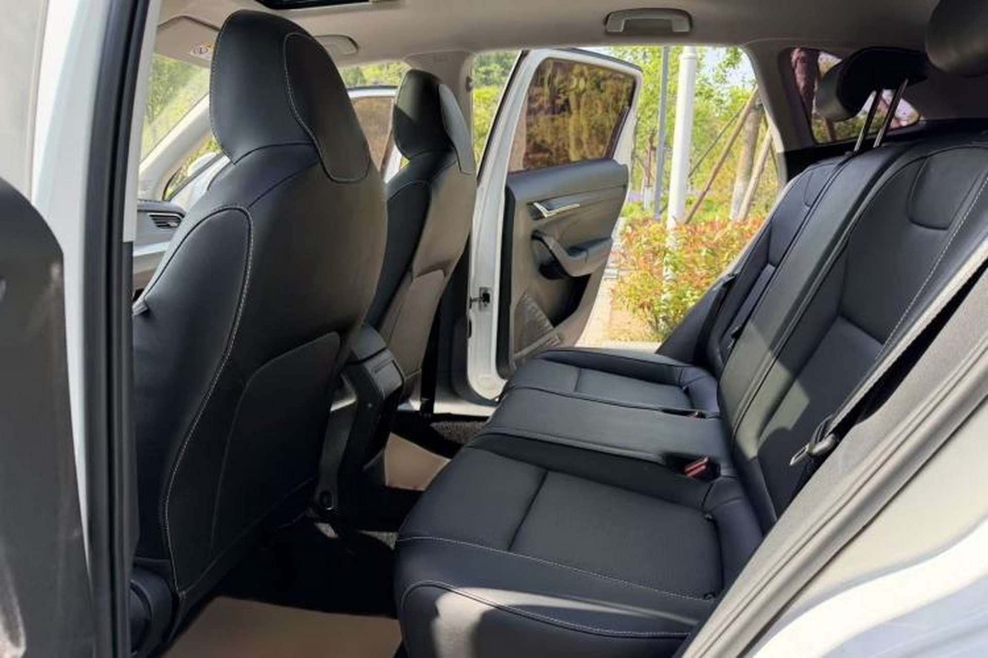 Used Skoda Kamiq 2021 1.5L Automatic Comfort Edition Interior 3