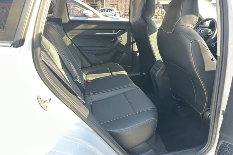 Used Skoda Kamiq 2021 1.5L Automatic Comfort Edition Interior 3