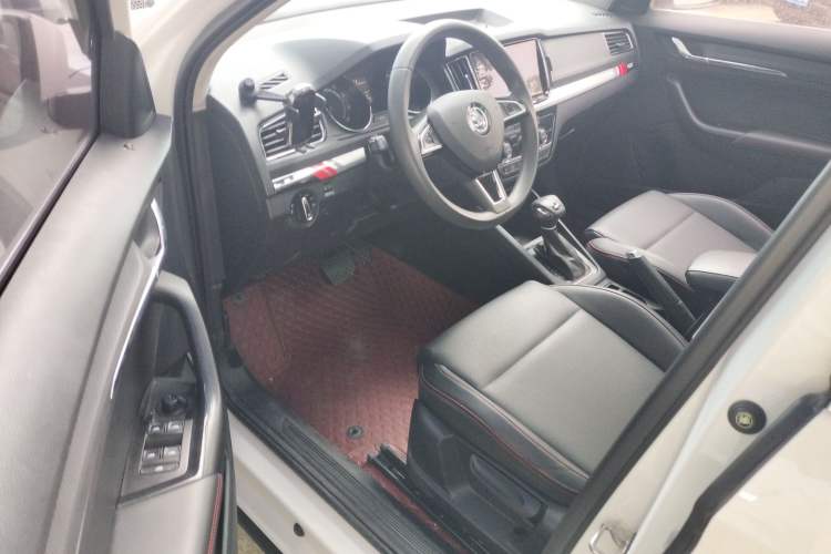 Used Skoda Kamiq 2021 GT 1.5L Automatic Flagship Edition Interior 3