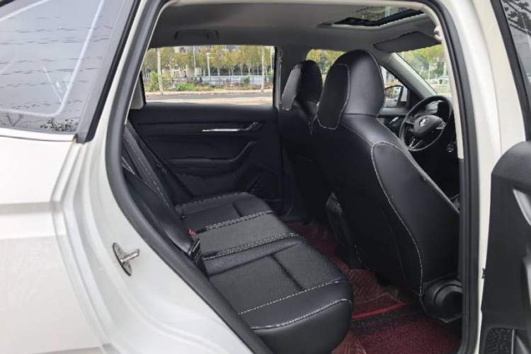 Used Skoda Kamiq 2021 1.5L Automatic Comfort Edition Interior 7