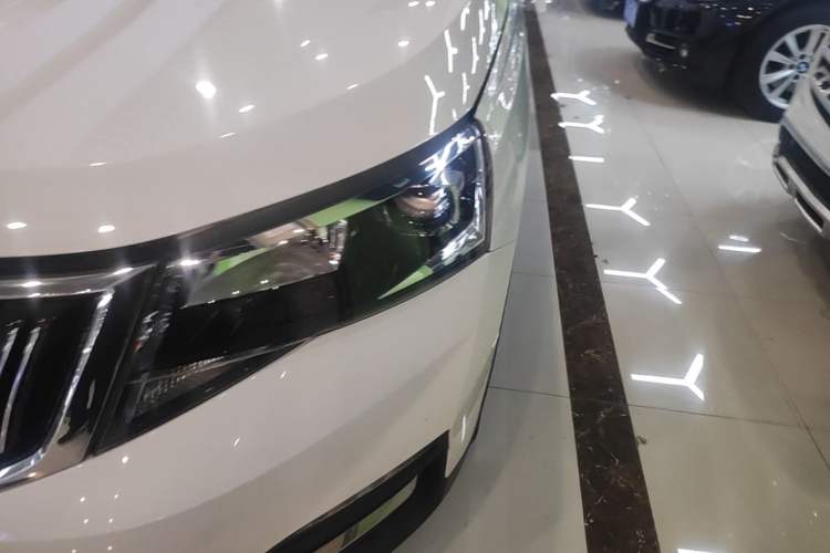 Used Skoda Kamiq 2021 1.5L Automatic Comfort Edition Left Front Headlight