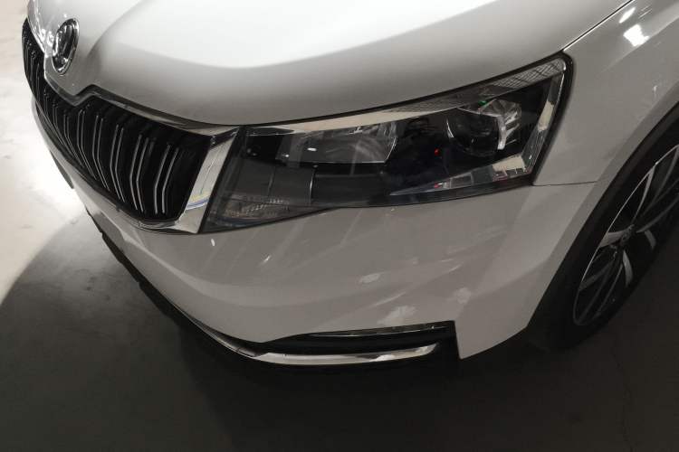 Used Skoda Kamiq 2021 1.5L Automatic Comfort Edition Left Front Headlight