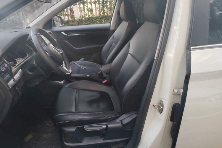 Used Skoda Kamiq 2021 1.5L Automatic Standard Edition Left Front Seat