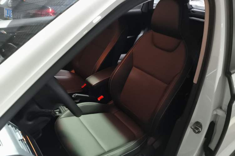 Used Skoda Kamiq 2021 1.5L Automatic Comfort Edition Left Front Seat
