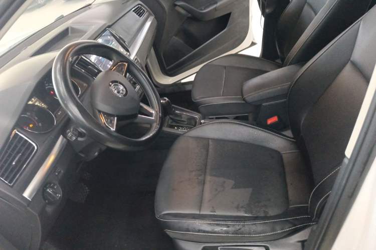 Used Skoda Kamiq 2021 1.5L Automatic Comfort Edition Left Front Seat