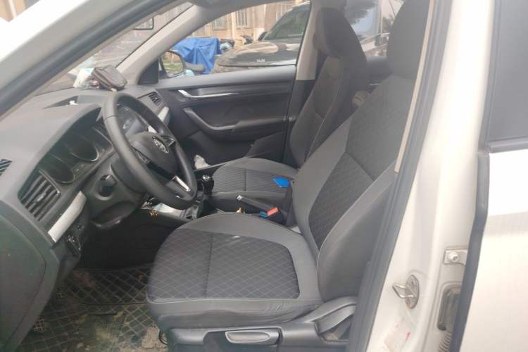 Used Skoda Kamiq 2021 1.5L Manual Standard Edition Left Front Seat
