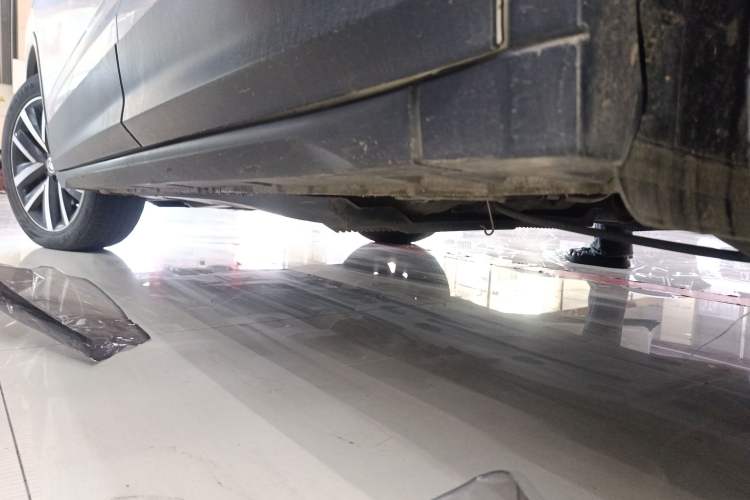 Used Skoda Kamiq 2021 1.5L Automatic Comfort Edition Left Side Sill