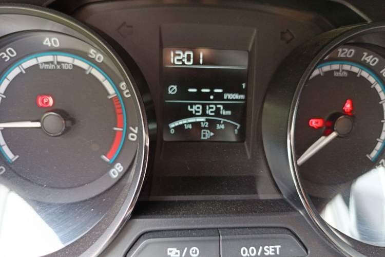 Used Skoda Kamiq 2021 1.5L Manual Standard Edition Odometer Close Up